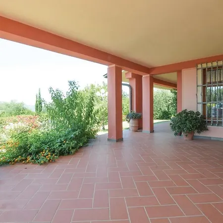 Сasa de vacaciones Amazing In W/ 5 Bedrooms Sarzana